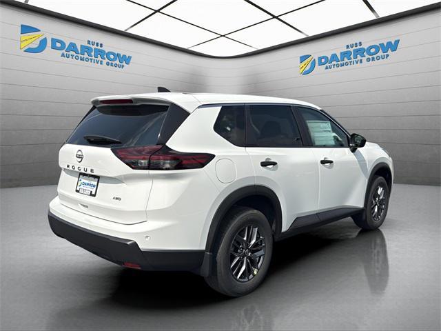 Photo of 2026 Glacier White Nissan Rogue