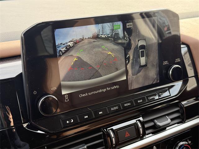 Photo of 2025 Boulder Gray Pearl Nissan Pathfinder