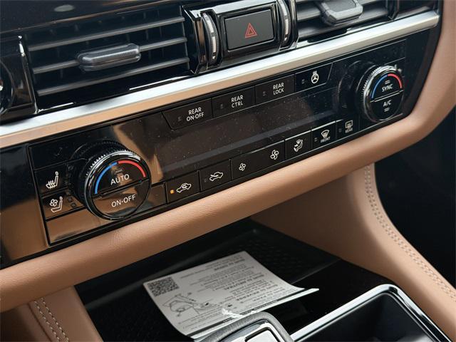 Photo of 2025 Boulder Gray Pearl Nissan Pathfinder