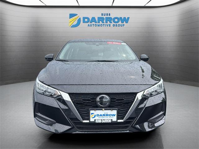 Photo of 2022 Super Black Nissan Sentra