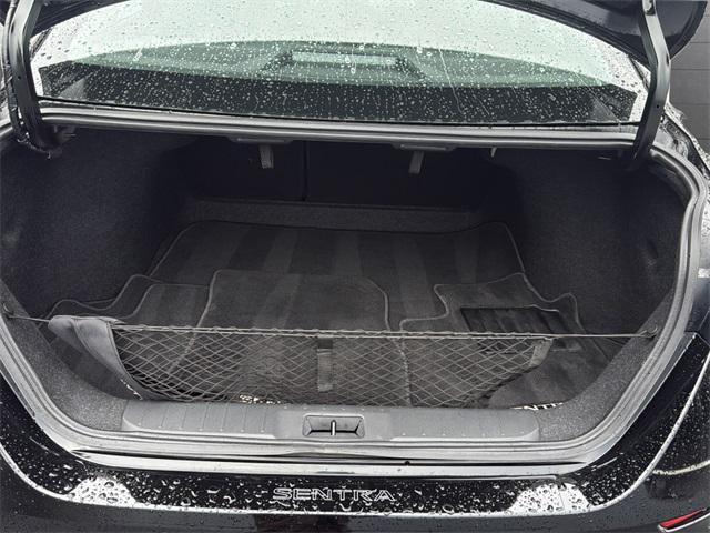Photo of 2022 Super Black Nissan Sentra