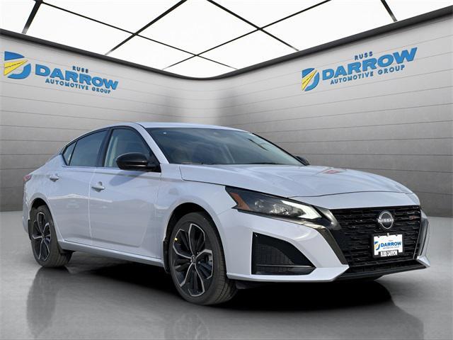 Photo of 2025 Gray Sky Pearl Nissan Altima