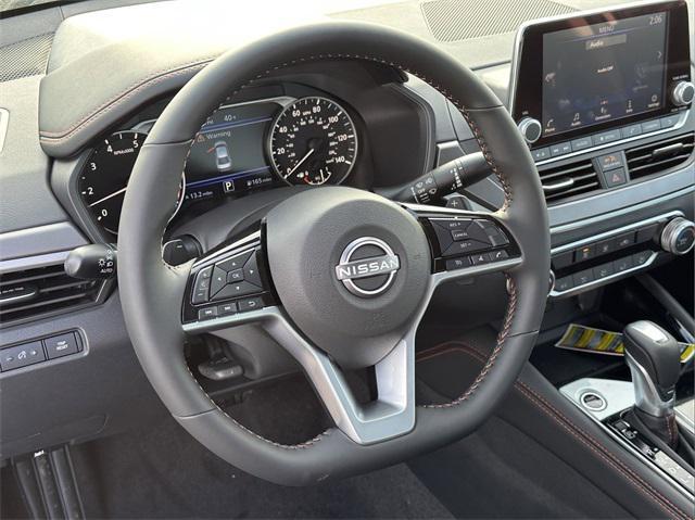 Photo of 2025 Gray Sky Pearl Nissan Altima