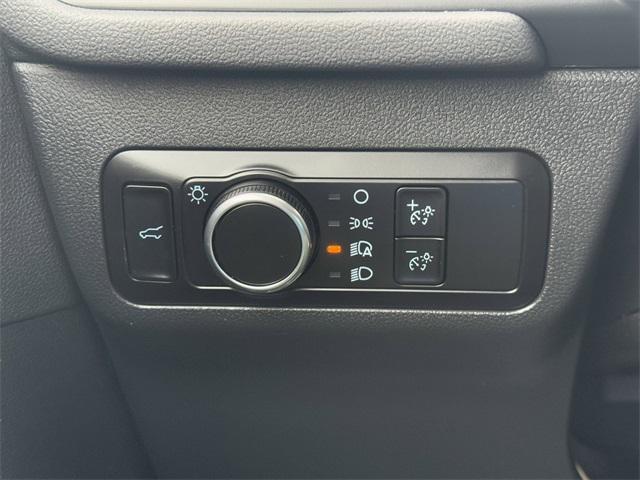 Photo of 2023 Oxford White Ford Escape