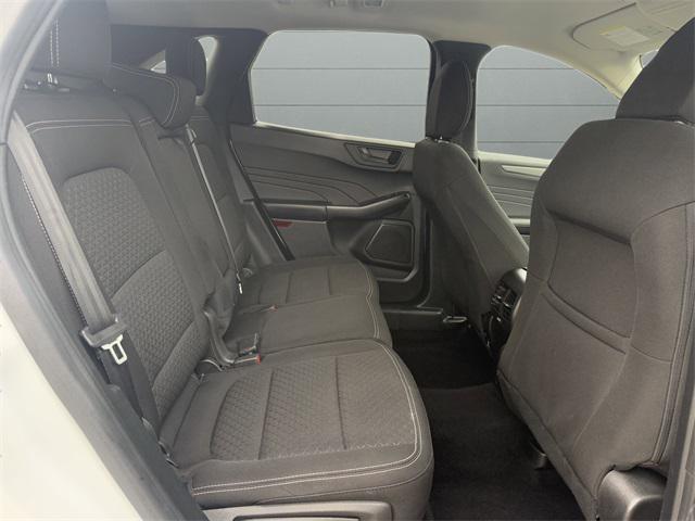 Photo of 2023 Oxford White Ford Escape