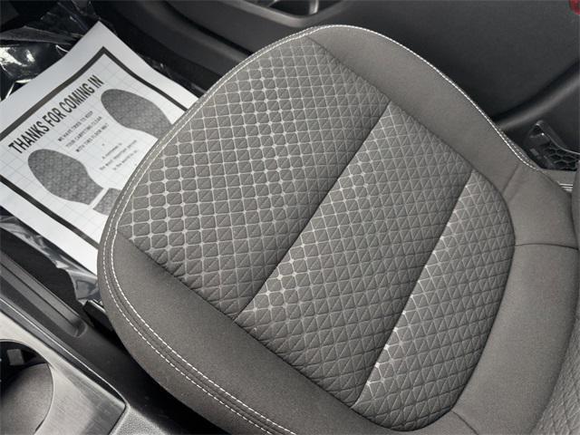 Photo of 2023 Oxford White Ford Escape