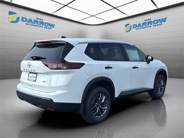 Photo of 2026 Glacier White Nissan Rogue