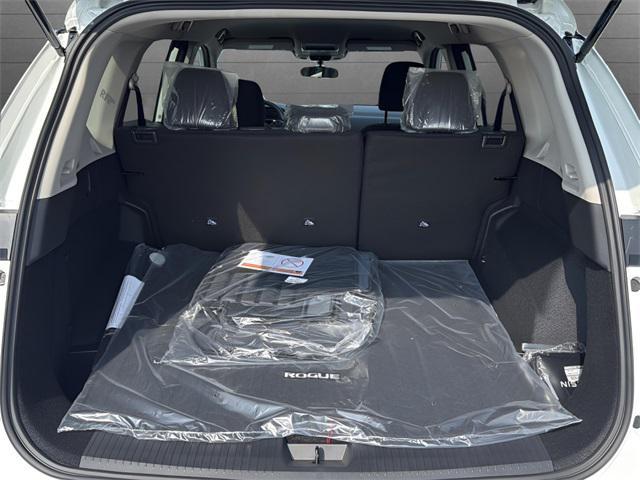Photo of 2026 Glacier White Nissan Rogue