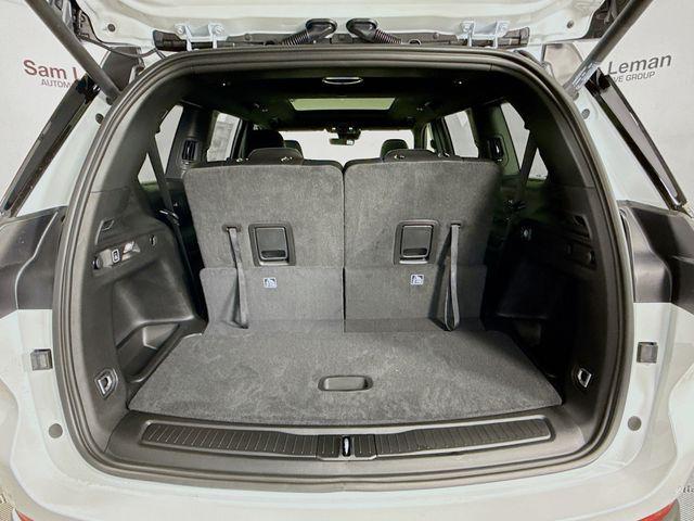 Photo of 2025 Bright White Clearcoat Jeep Grand Cherokee L