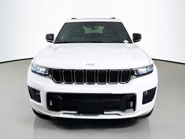 Photo of 2025 Bright White Clearcoat Jeep Grand Cherokee L