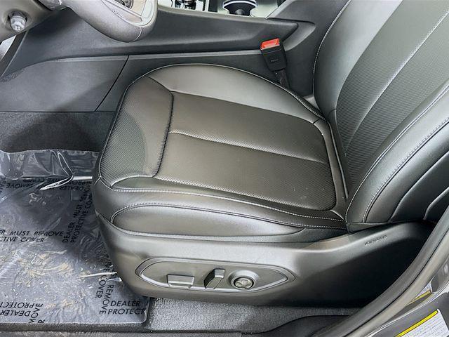 Photo of 2025 Baltic Gray Metallic Clearcoat Jeep Grand Cherokee L