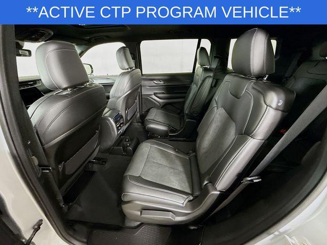 Photo of 2025 Silver Zynith Jeep Grand Cherokee L