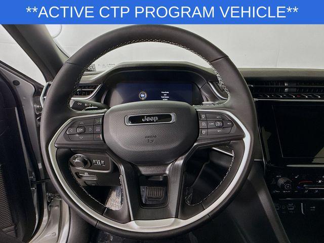 Photo of 2025 Silver Zynith Jeep Grand Cherokee L