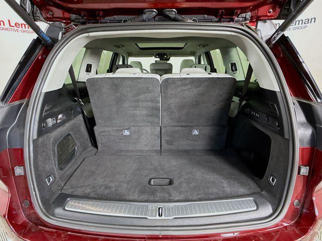 Photo of 2021 Velvet Red Pearlcoat Jeep Grand Cherokee L