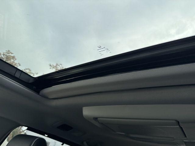 Photo of 2022 Platinum White Pearl Honda Odyssey