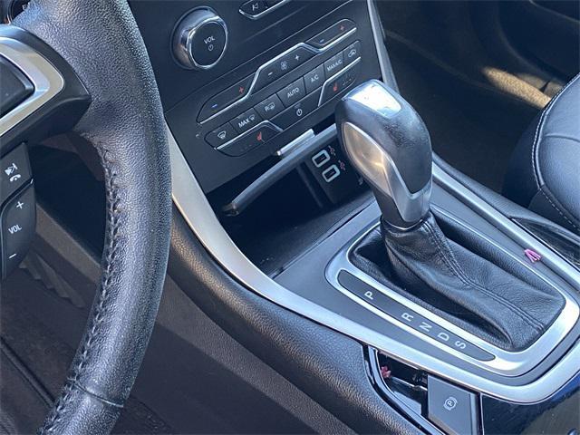 Photo of 2016 Shadow Black Ford Edge