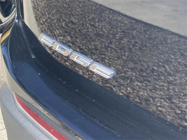 Photo of 2016 Shadow Black Ford Edge