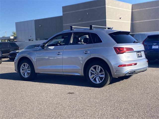 Photo of 2022 Florett Silver Metallic Audi Q5