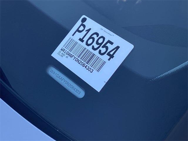 Photo of 2022 Florett Silver Metallic Audi Q5
