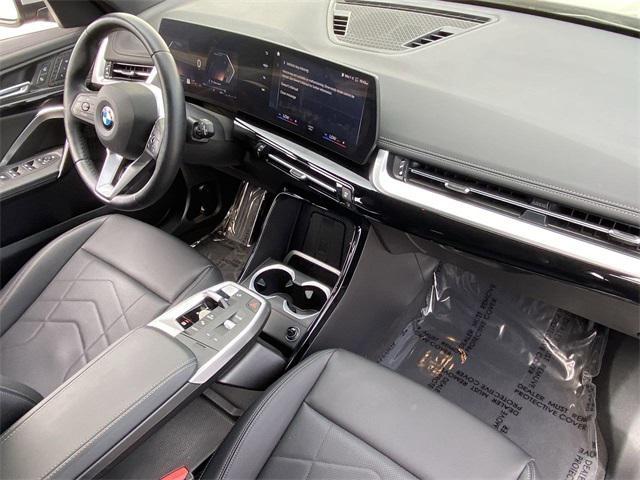 Photo of 2023 Black Sapphire Metallic BMW X1
