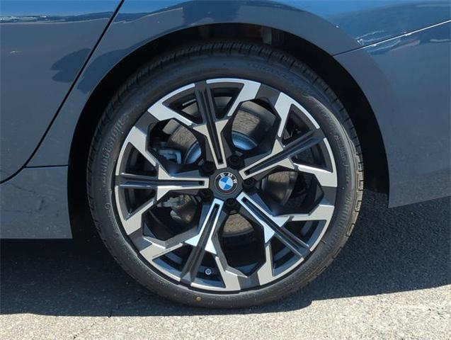 Photo of 2025 Arctic Race Blue Metallic BMW 330