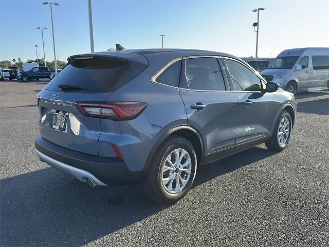 Photo of 2025 VAPOR BLUE METALLIC Ford Escape