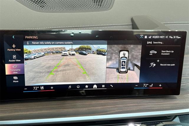 Photo of 2026 Mineral White Metallic BMW X7