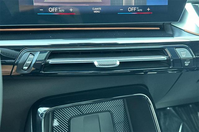 Photo of 2023 Jet Black BMW X1