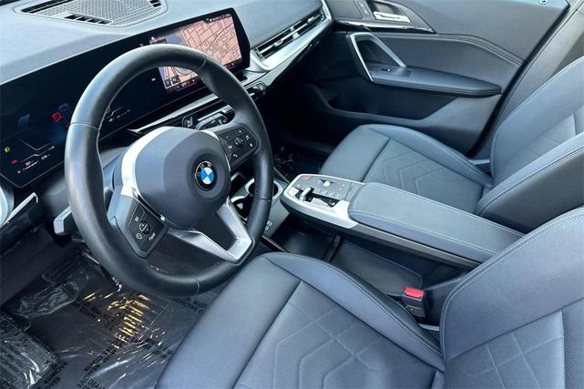 Photo of 2023 Jet Black BMW X1
