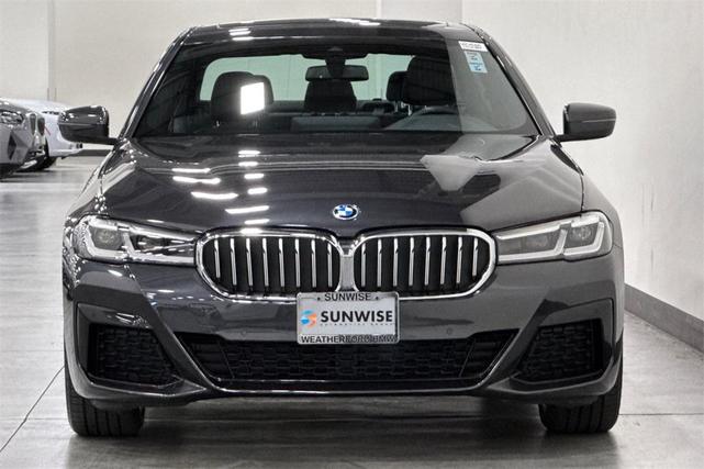 Photo of 2022 Dark Graphite Metallic BMW 530e