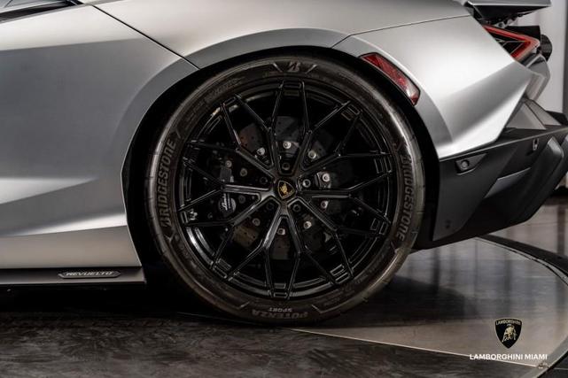 Photo of 2024 Grigio Artis Matte Lamborghini Revuelto