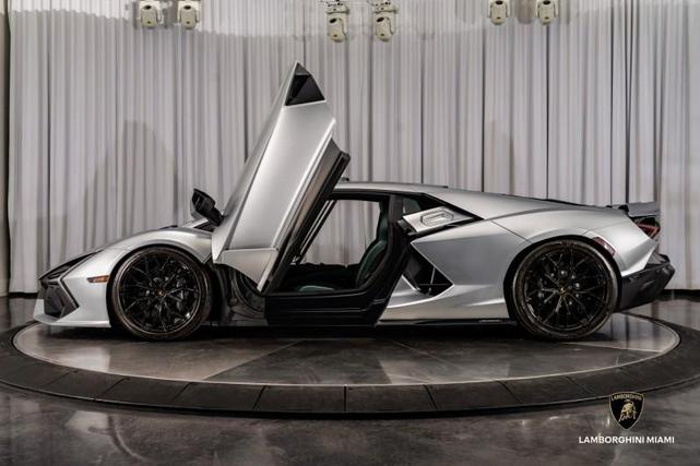 Photo of 2024 Grigio Artis Matte Lamborghini Revuelto