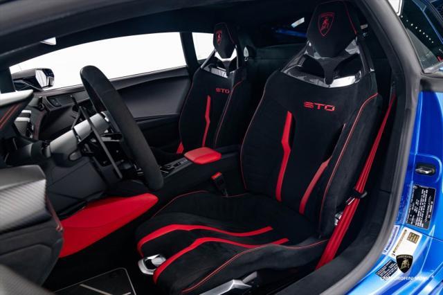 Photo of 2021 Blu Nethuns Metallic Lamborghini Huracan STO