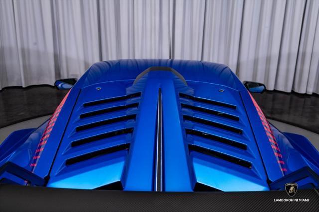 Photo of 2021 Blu Nethuns Metallic Lamborghini Huracan STO