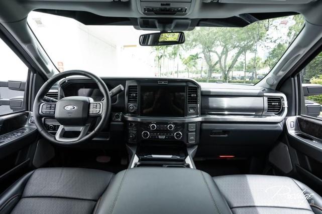 Photo of 2025 Glacier Gray Metallic Tri-Coat Ford F-250