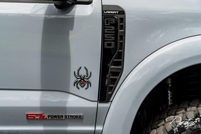 Photo of 2025 Glacier Gray Metallic Tri-Coat Ford F-250