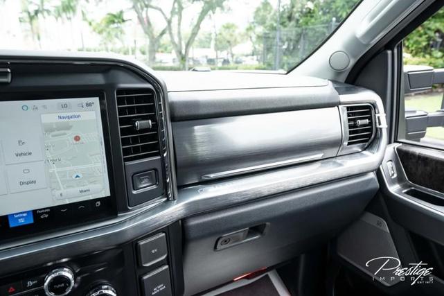 Photo of 2025 Glacier Gray Metallic Tri-Coat Ford F-250