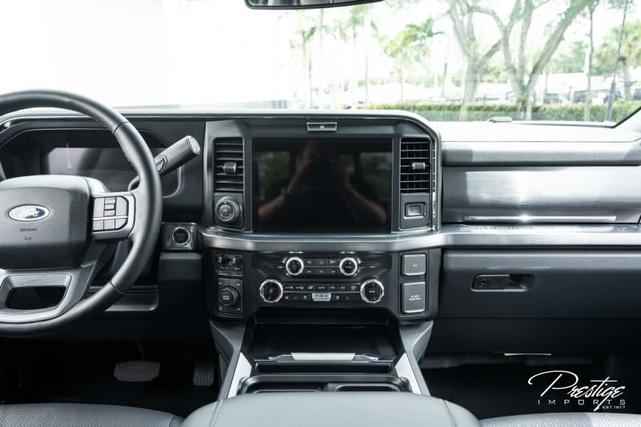 Photo of 2025 Glacier Gray Metallic Tri-Coat Ford F-250