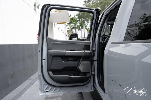 Photo of 2025 Glacier Gray Metallic Tri-Coat Ford F-250