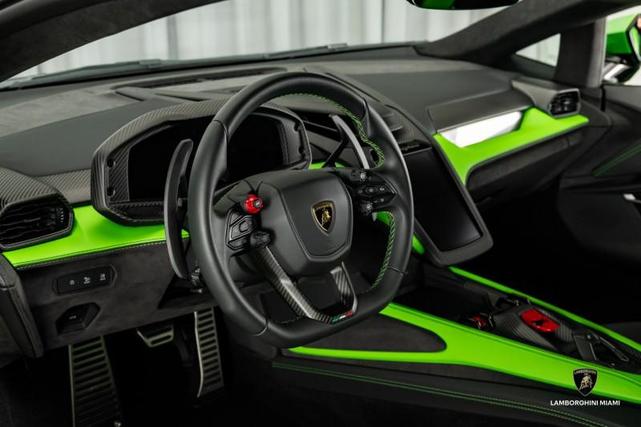 Photo of 2024 Verde Selvans Metallic Lamborghini Revuelto