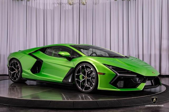 Photo of 2024 Verde Selvans Metallic Lamborghini Revuelto
