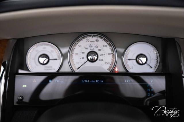 Photo of 2019 English White Rolls-Royce Dawn