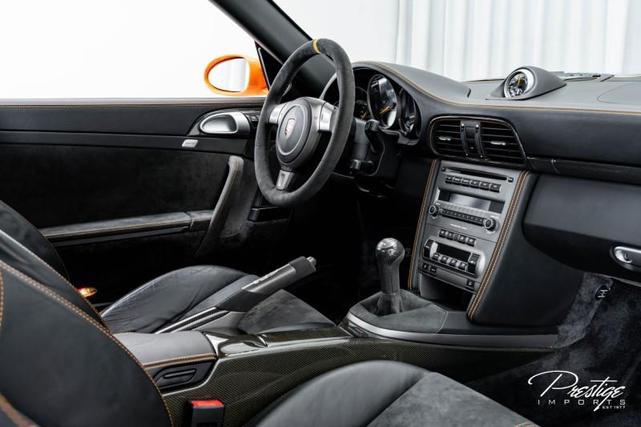 Photo of 2008 Arctic Silver Metallic Porsche 911