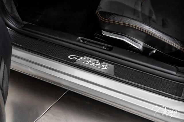 Photo of 2008 Arctic Silver Metallic Porsche 911