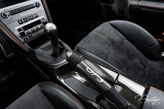 Photo of 2008 Arctic Silver Metallic Porsche 911