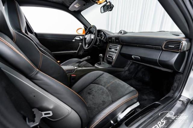 Photo of 2008 Arctic Silver Metallic Porsche 911