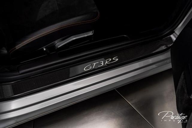 Photo of 2008 Arctic Silver Metallic Porsche 911