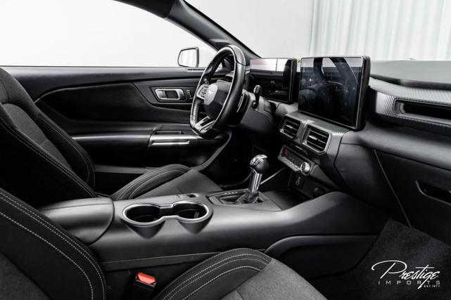 Photo of 2024 Oxford White Ford Mustang