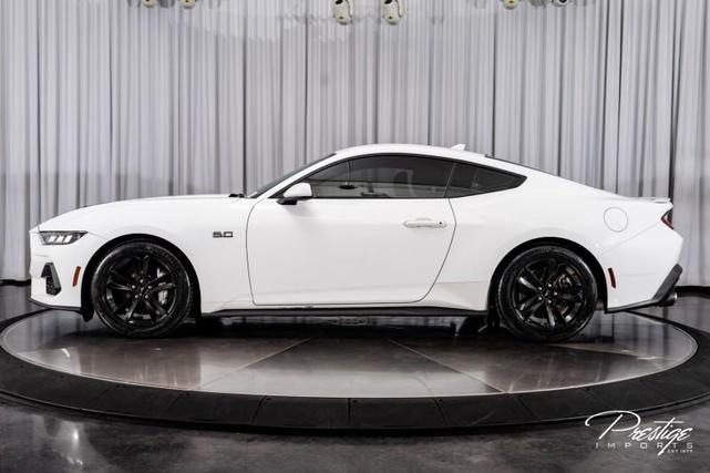 Photo of 2024 Oxford White Ford Mustang