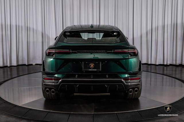 Photo of 2024 Verde Hydra Metallic Lamborghini Urus
